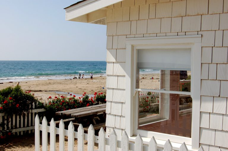 vacation rental home right on beach in california