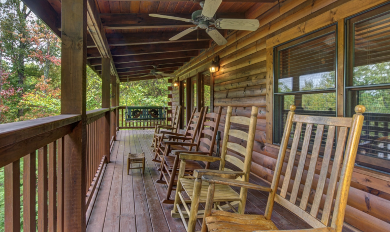 Bear's Corner is a luxurious three-bedroom, three-bathroom vacation rental cabin nestled in the Great Smoky Mountains, perfect for a last minute trip to Gatlinburg